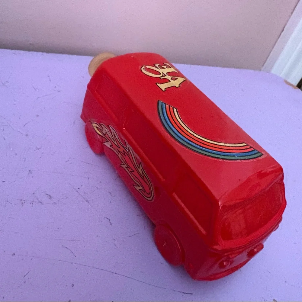 💚Avon Vintage Volkswagen Bus After Shave Decanter